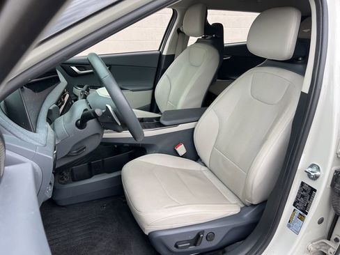 Used 2022 Kia EV6 Wind image 22