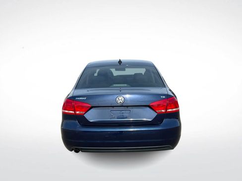 Used 2015 Volkswagen Passat 1.8T Wolfsburg Edition FWD image 7