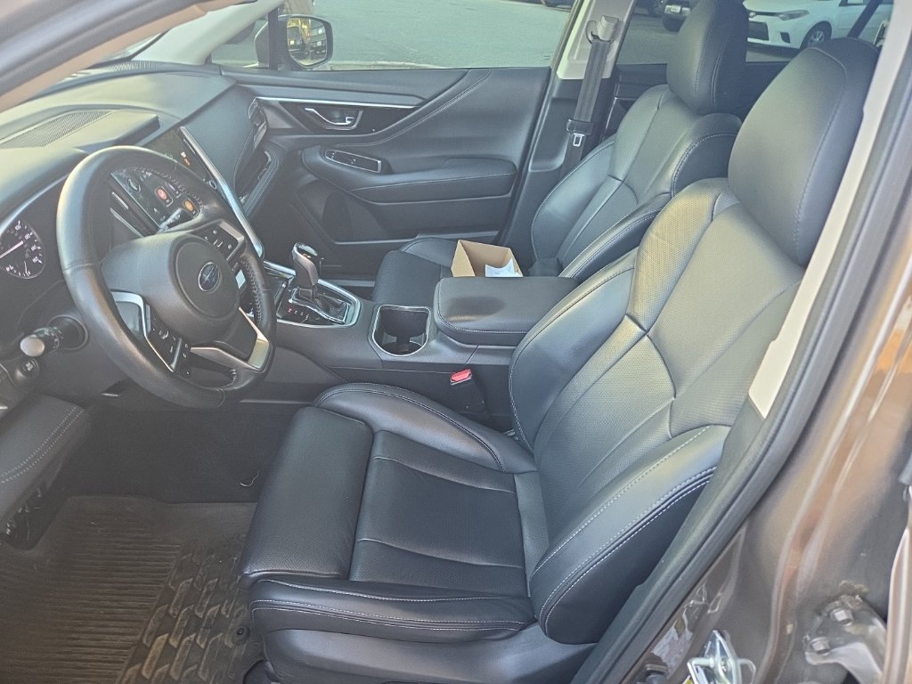 Used 2022 Subaru Outback Limited AWD/4WD image 10