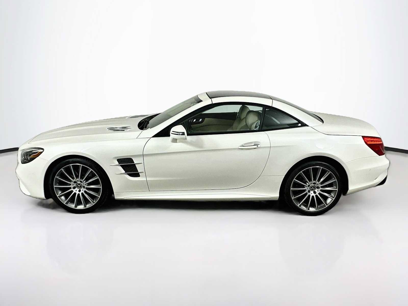 Used 2019 Mercedes-Benz SL 450 image 2