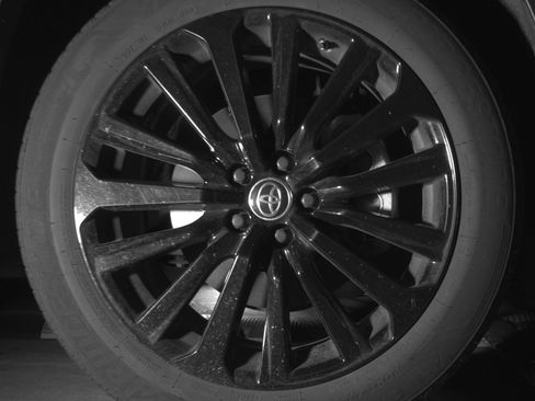 Used 2025 Toyota Highlander XSE image 13