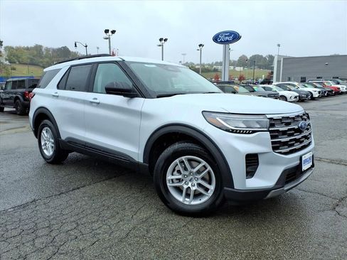 New 2026 Ford Explorer Active image 3