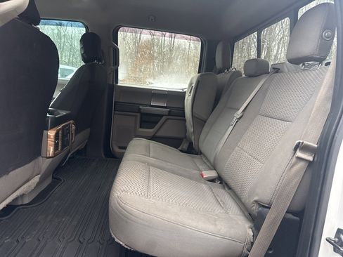 Used 2015 Ford F150 XLT w/ Equipment Group 302A Luxury image 33