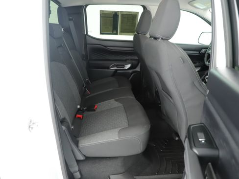 Used 2024 Ford Ranger XLT image 11