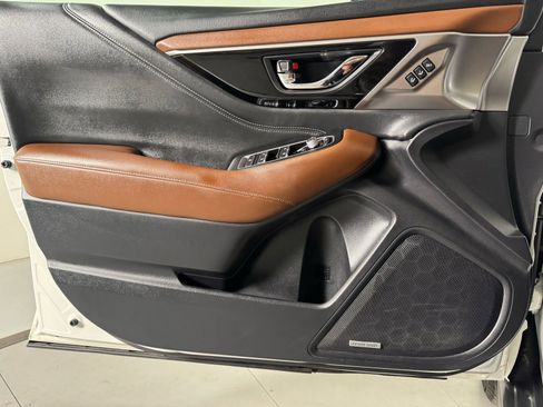 Used 2020 Subaru Outback Touring image 32