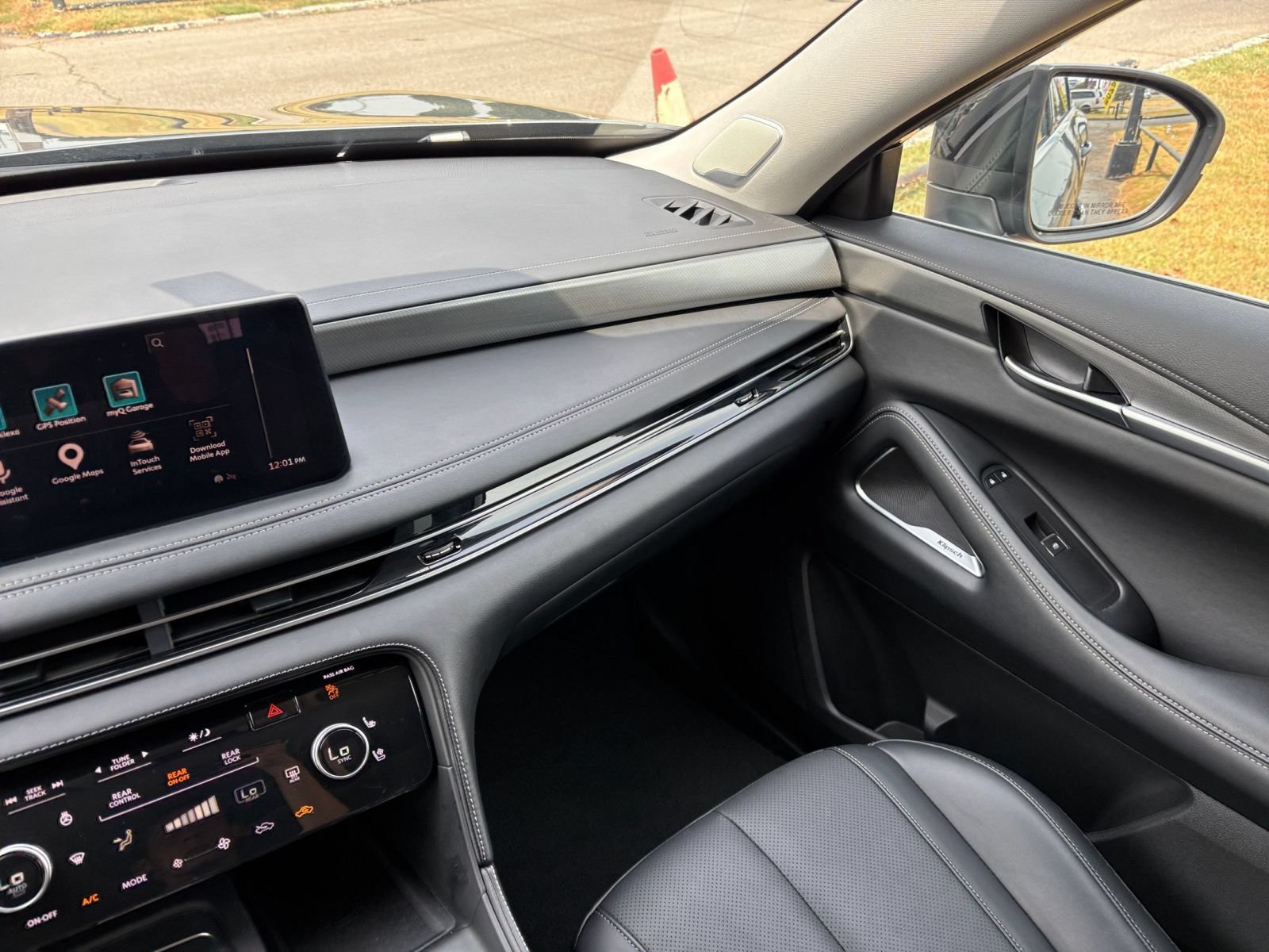 Used 2026 INFINITI QX60 Luxe FWD image 39