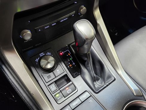 Used 2019 Lexus NX 300 FWD image 33