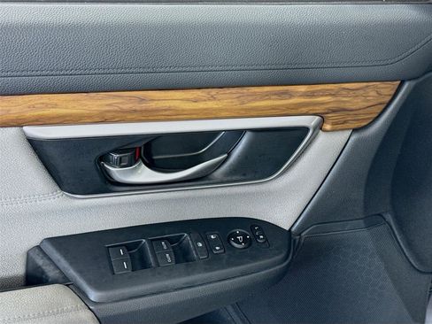 Used 2019 Honda CR-V EX image 11