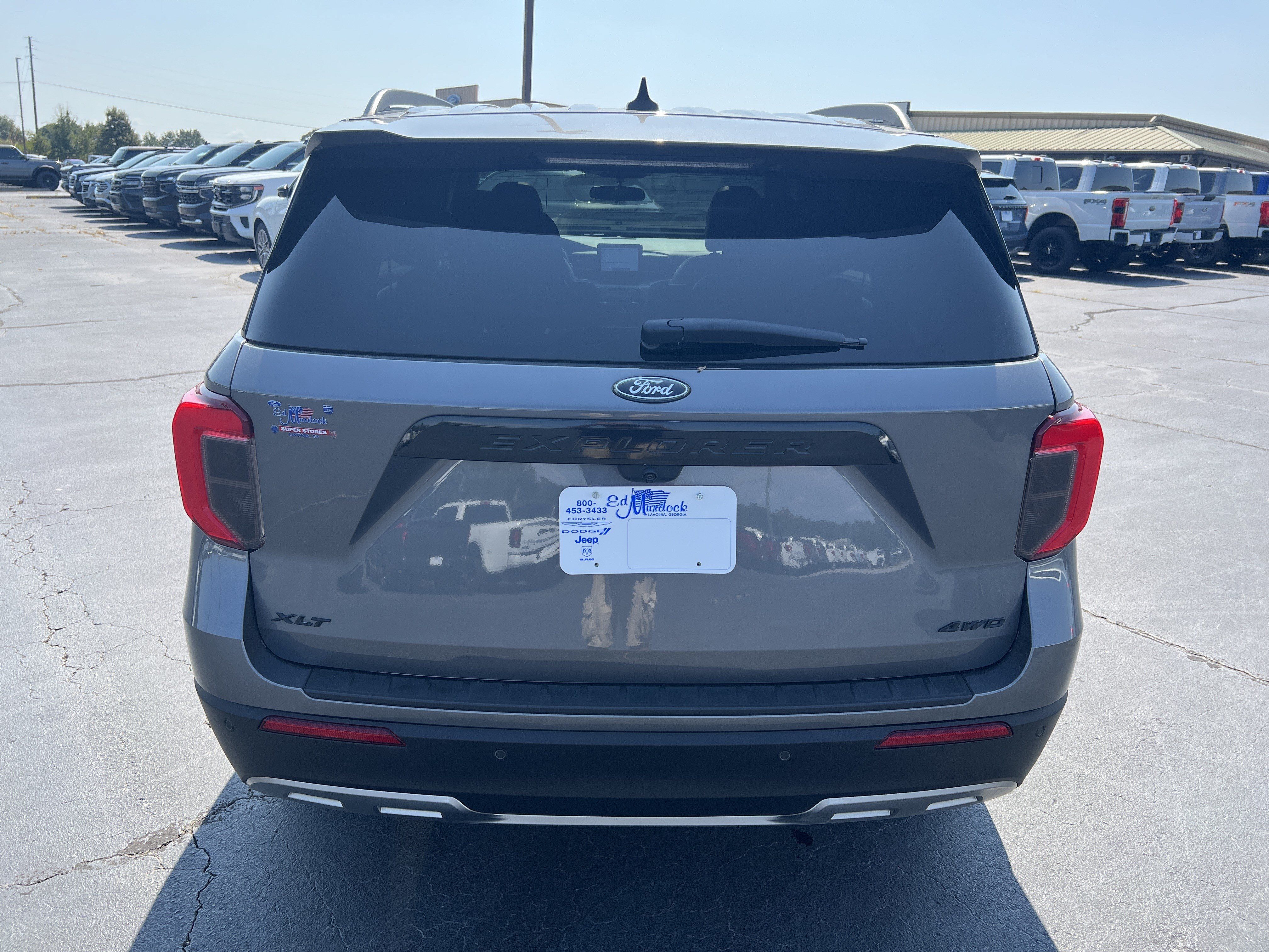 Used 2023 Ford Explorer XLT w/ Equipment Group 202A AWD/4WD image 6