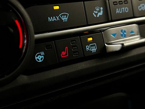 Used 2024 Ford Bronco Wildtrak image 21