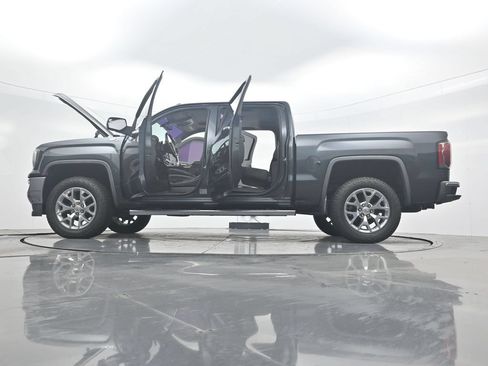 Used 2017 GMC Sierra 1500 SLT w/ SLT Premium Package AWD/4WD image 43