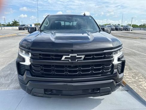 Used 2022 Chevrolet Silverado 1500 RST w/ Convenience Package II AWD/4WD image 2