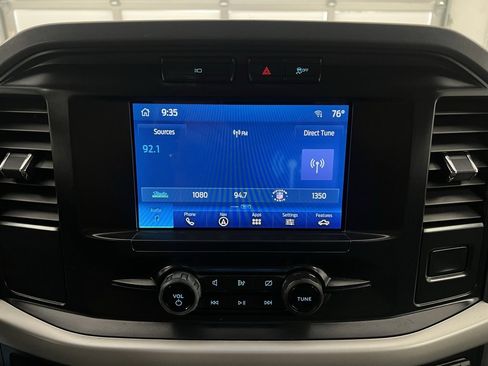 Used 2022 Ford F150 XLT image 40