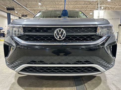 Used 2022 Volkswagen Taos SE image 25