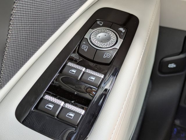 New 2026 Lincoln Nautilus Premier AWD/4WD image 24