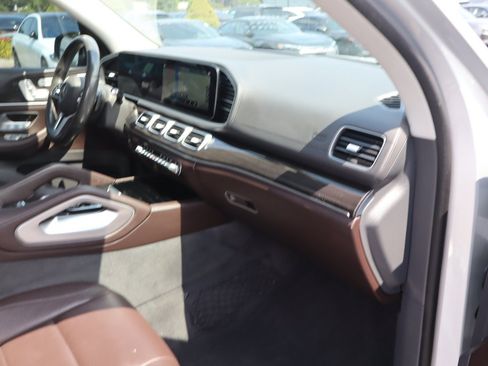 Used 2020 Mercedes-Benz GLS 450 4MATIC image 21
