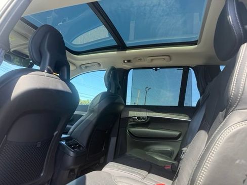 Used 2021 Volvo XC90 T6 Inscription w/ Climate Package AWD/4WD image 11