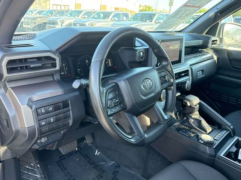 Used 2024 Toyota Tacoma SR5 AWD/4WD image 9
