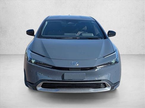 Used 2026 Toyota Prius Plug-In Hybrid image 2
