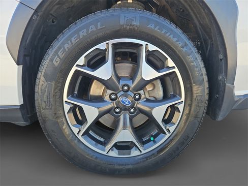 Used 2019 Subaru Crosstrek 2.0i Premium w/ Moonroof Package image 14