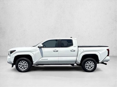 Certified 2026 Toyota Tacoma SR5 AWD/4WD image 8