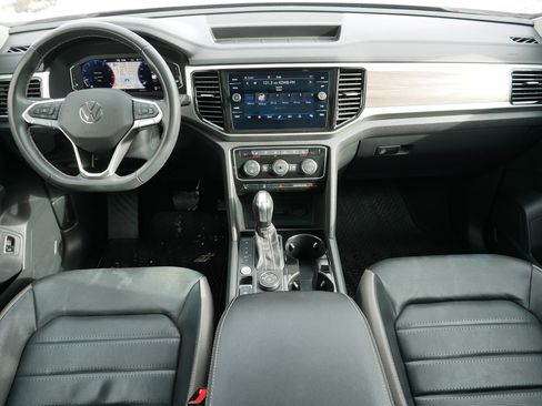 Used 2021 Volkswagen Atlas SEL Premium image 10