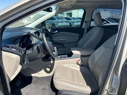 Used 2018 Ford Escape Titanium image 14