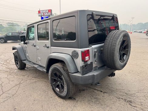 Used 2014 Jeep Wrangler Unlimited Sport w/ Quick Order Package 24S AWD/4WD image 3