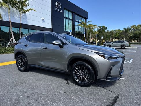 Used 2024 Lexus NX 250 FWD w/ Towing Package (2000 Lbs) image 7