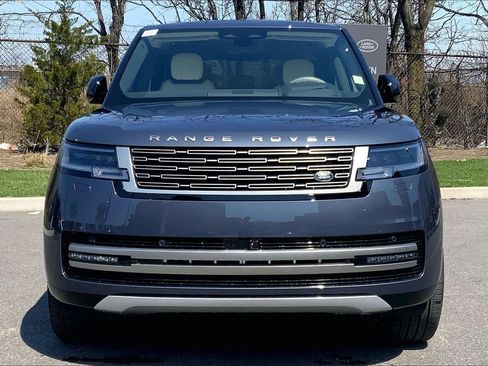 New 2026 Land Rover Range Rover Long Wheelbase SE image 3