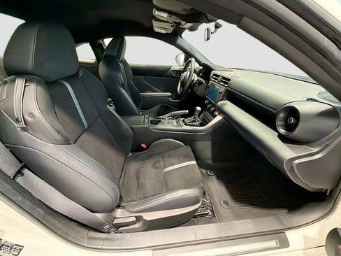 Used 2023 Toyota GR86 Premium w/ ALL Weather Mat Package (TMS) RWD image 20