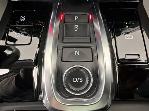 Used 2022 Acura MDX FWD w/ Technology Package image 32