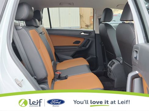 Used 2019 Volkswagen Tiguan SE image 34