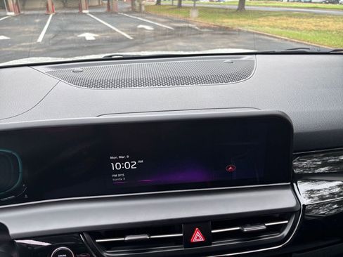 Used 2025 Kia Seltos S image 17