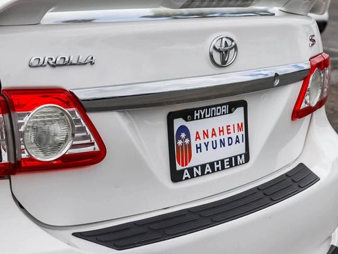 Used 2013 Toyota Corolla S FWD image 10