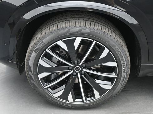 New 2026 Volvo XC90 B6 Ultra w/ Lounge Package AWD/4WD image 4