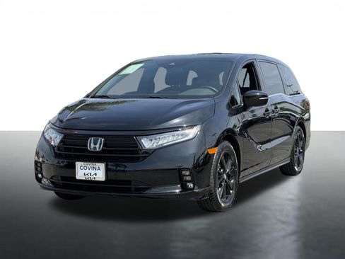 Used 2024 Honda Odyssey Sport image 4