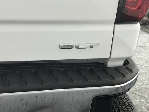 Certified 2022 GMC Sierra 1500 SLT image 38