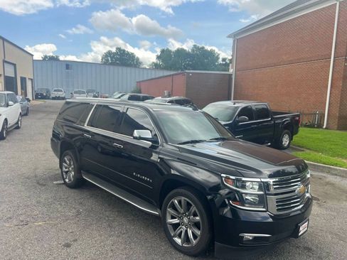 Used 2016 Chevrolet Suburban LTZ AWD/4WD image 3