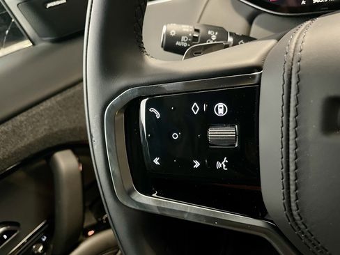 Certified 2025 Land Rover Range Rover Sport AWD/4WD image 23