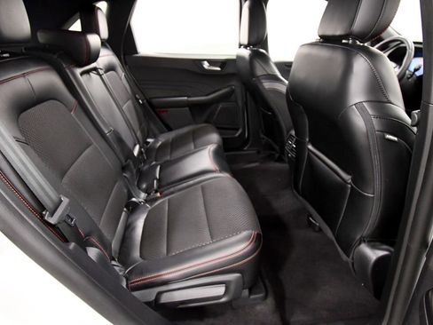 Used 2024 Ford Escape ST-Line Select AWD/4WD image 17
