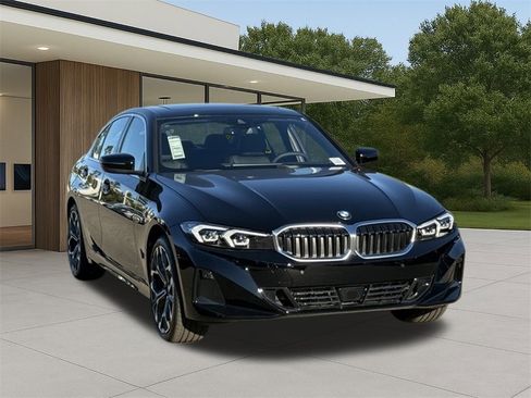 New 2026 BMW 330i xDrive Sedan w/ Convenience Package image 5