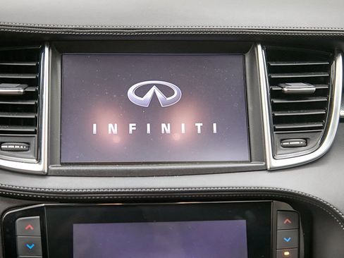 Used 2019 INFINITI QX50 Essential w/ Premium Heat Package image 15