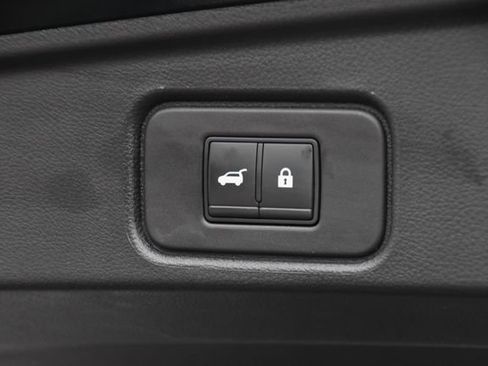 Used 2023 Nissan Pathfinder SL w/ SL Premium Package image 25