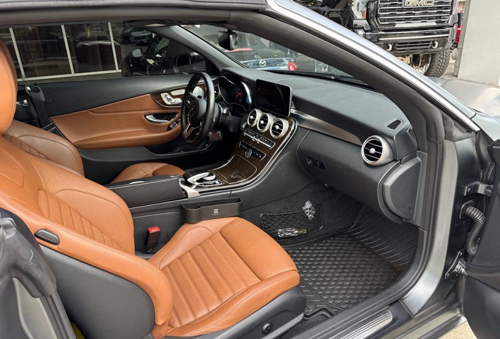 Used 2019 Mercedes-Benz C 300 4MATIC Cabriolet image 3