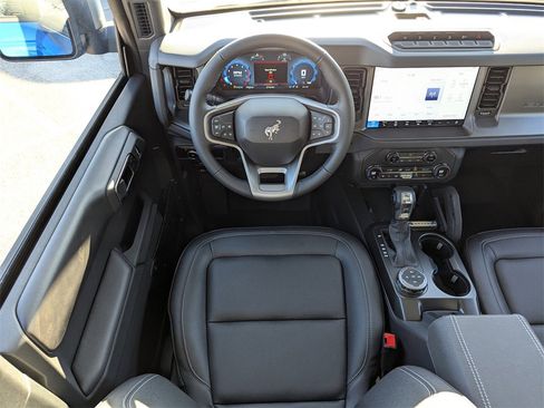 New 2025 Ford Bronco Badlands image 14