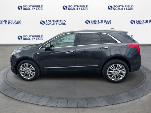 Used 2017 Cadillac XT5 Luxury AWD/4WD image 3