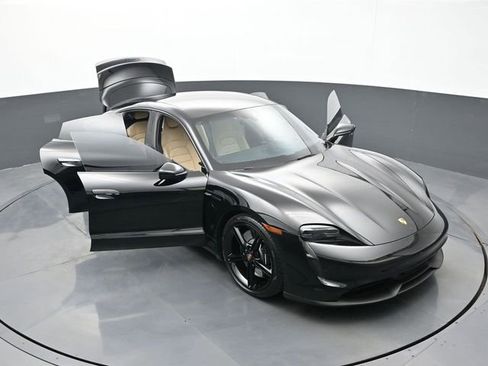 Certified 2021 Porsche Taycan 4S image 32