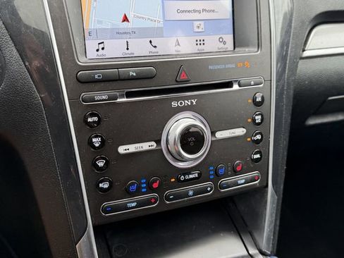 Used 2018 Ford Explorer Sport w/ Equipment Group 401A AWD/4WD image 25
