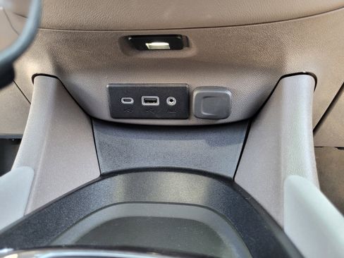 Used 2023 Chevrolet Malibu LS FWD image 20